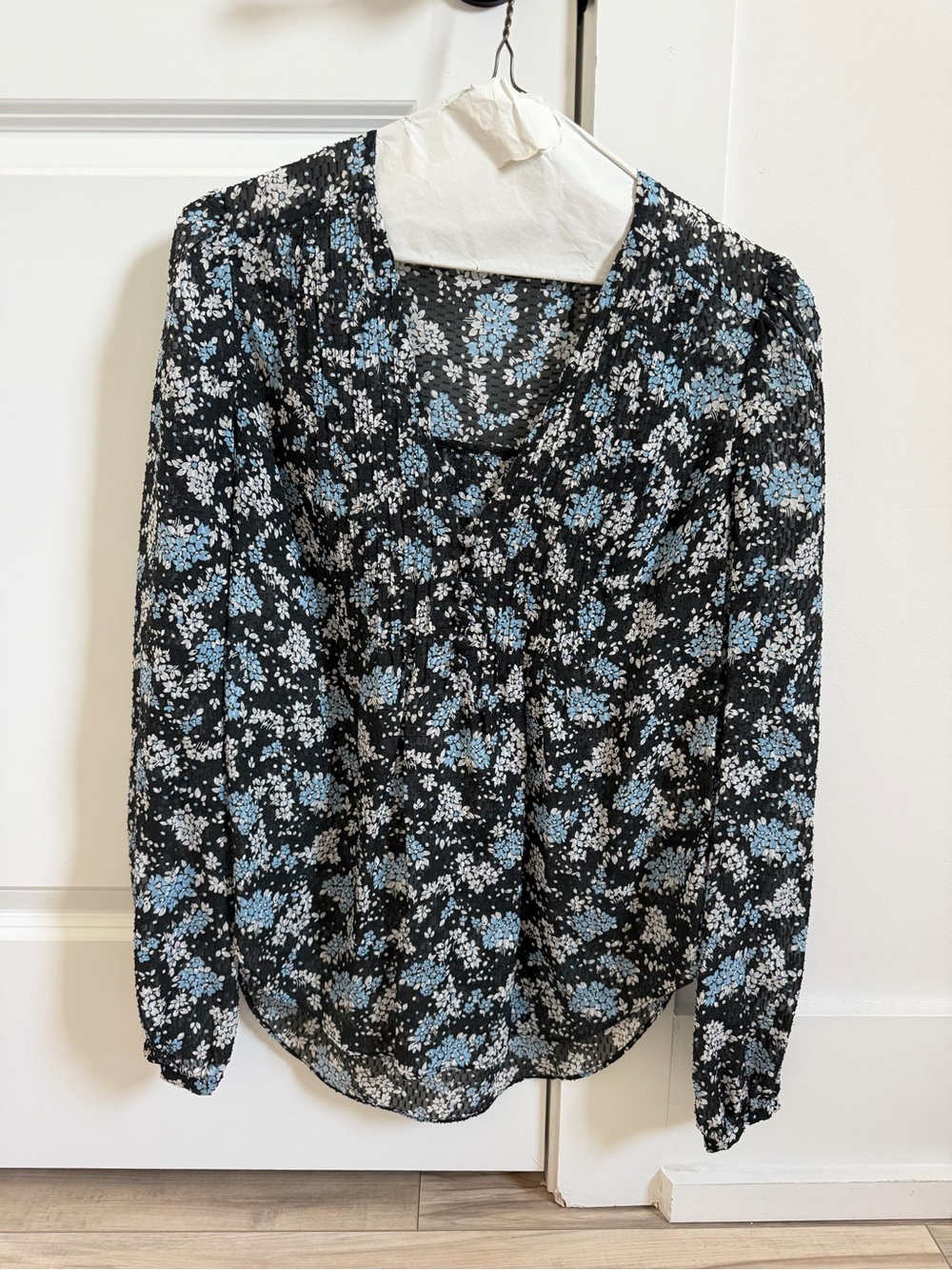 Floral V-Neck Long Sleeve Blouse - Black & Blue